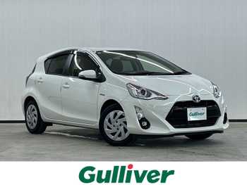 トヨタ アクア S 純正ナビ　トヨタセーフティセンス