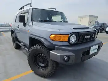 トヨタ ＦＪクルーザー  ルーフレール リアラダー 社外9型ナビ