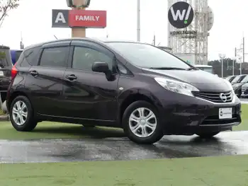 日産 ノート X エマージェンシーブレーキ