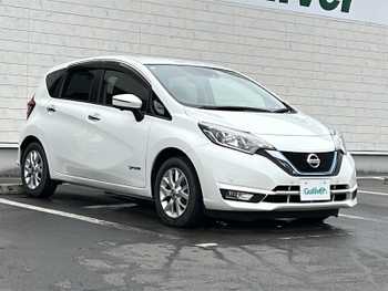 日産 ノート e－パワー メダリスト 純正ナビ　全周囲カメラ　スマートミラー