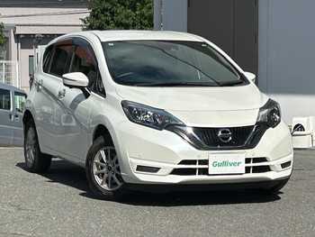 日産 ノート X FOUR スマートセーフティED ワンオーナー 4WD