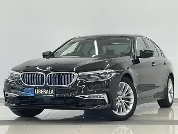 ＢＭＷ ５２３ｄ ラグジュアリー デビューPKG　ベージュレザー　ACC　ETC