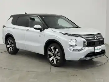三菱 アウトランダー ＰＨＥＶ P エグゼクティブパッケージ