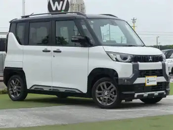 三菱 デリカミニ T プレミアム 届出済未使用車