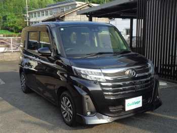 トヨタ ルーミー カスタムG 9型ナビ　後席モニター