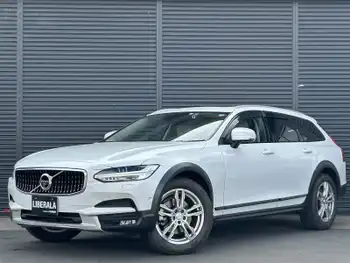 ボルボ Ｖ９０ クロスカントリー D4 AWD サマム