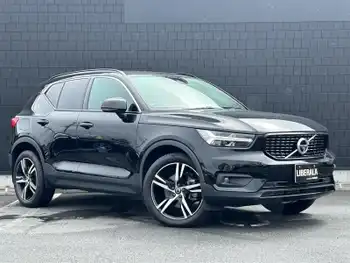 ボルボ ＸＣ４０ T4 AWD Rデザイン