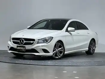 メルセデス・ベンツ ＣＬＡ１８０  パノラマスライディングルーフ バリューPKG