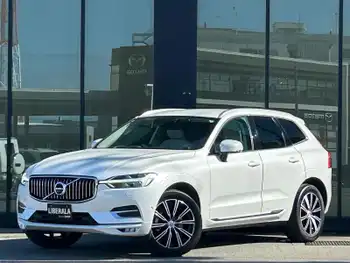 ボルボ ＸＣ６０ D4 AWD インスクリプション