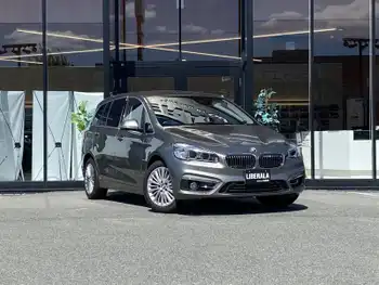ＢＭＷ ２１８ｄ グランツアラー ラグジュアリー 純正ナビ 黒革 温席 ドラレコ ETC 17AW