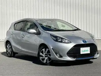 トヨタ アクア S スタイルブラック 純正ナビ パノラミックビューモニター　ETC