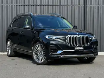 ＢＭＷ Ｘ７ xDrive35d デザインピュアエクセレンス