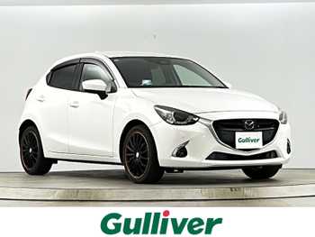 マツダ デミオ 13S ノーブルクリムゾン 禁煙車 純正8型ナビ 全方位カメラ 衝突軽減