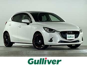 マツダ デミオ 13S ノーブルクリムゾン 禁煙車 純正8型ナビ 全方位カメラ 衝突軽減