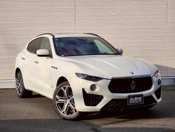 マセラティ レヴァンテ グランスポーツ 赤革シート サンルーフ 前席パワーシート