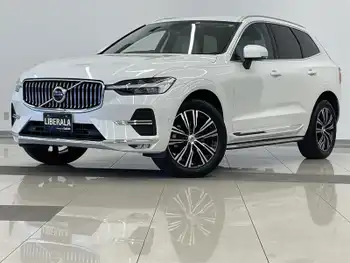 ボルボ ボルボ ＸＣ６０ B5 AWD インスクリプション