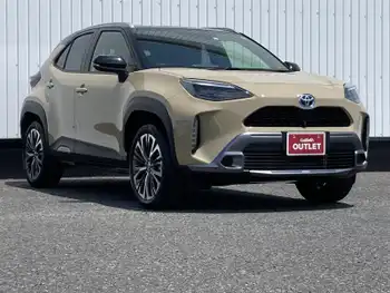 トヨタ ヤリスクロス ハイブリッド Z アドベンチャー 電動リアゲート 全周囲カメラ 自動防眩ミラ