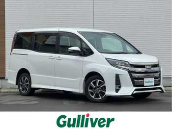 トヨタ ノア Si 純正ナビ　衝突軽減　4WD　スマートキー