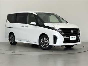 日産 セレナ e－パワー ハイウェイスター V 未使用車 純正12型ナビ 全方位カメラ TV