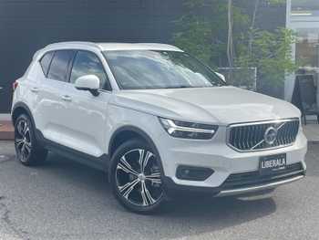 ボルボ ＸＣ４０ T4 AWD インスクリプション