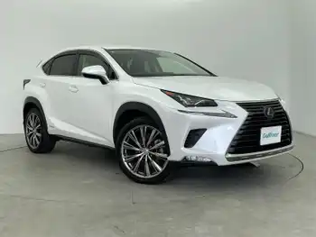 レクサス ＮＸ 300h バージョンL 純正ナビ バックカメラ シートヒーター