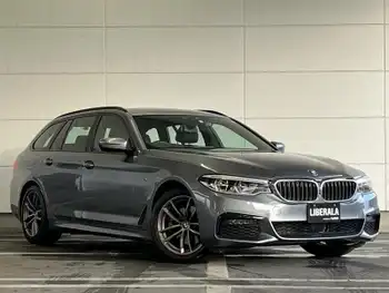 ＢＭＷ ５２３ｄ xDriveツーリング Mスピリット