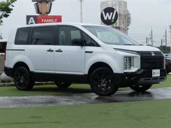 三菱 デリカＤ：５ シャモニー 登録済未使用車 e-Assist  ACC 全方位