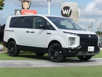 三菱 デリカＤ：５ シャモニー 登録済未使用車