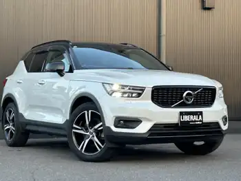 ボルボ ＸＣ４０ T4 AWD Rデザイン