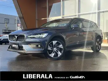 ボルボ Ｖ６０ クロスカントリー B5 AWD 白革シート レザーPKG クライメントPKG