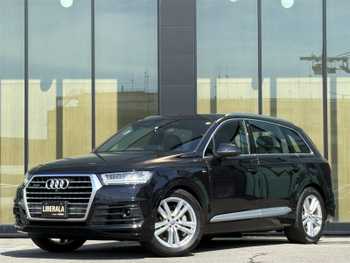 アウディ Ｑ７ 55TFSIクワトロアダプティブエアサスペンション 黒革 衝突軽減 ACC BSM 純ナビTV 360カメラ