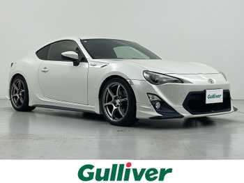 トヨタ ８６ GT TRDエアロ マフラー 車庫調 タワーバー