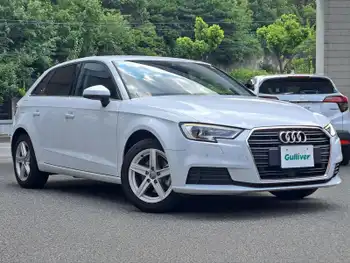 アウディ Ａ３ SB 30TFSI 禁煙車　バーチャルコックピット　　