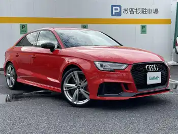 アウディ ＲＳ３ 