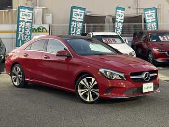メルセデス・ベンツ ＣＬＡ２２０ 4MATIC 禁煙パノラマSRハーマンカードン黒革ETC
