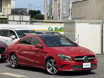 メルセデス・ベンツ ＣＬＡ２２０ 4MATIC 禁煙パノラマSRハーマンカードン黒革ETC