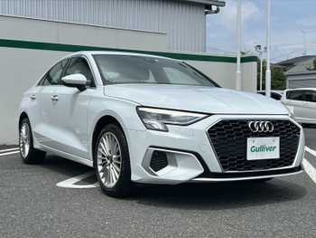 アウディ Ａ３ セダン 30TFSI アドバンスド 1オーナー純正ナビBカメラ純正17インチAW