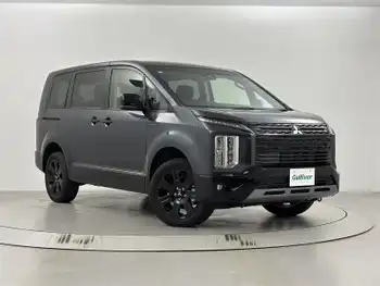三菱 デリカＤ：５ シャモニー 登録済未使用車 BSM 電動リアゲート