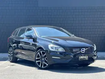 ボルボ Ｖ６０ D4 ダイナミックエディション