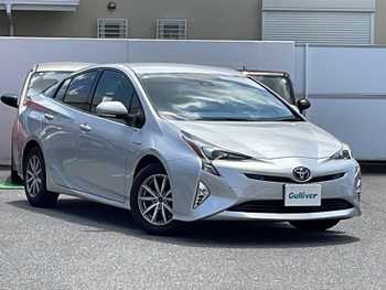 トヨタ プリウス Sセーフティプラス ワンオーナー /禁煙車 /バックカメラ