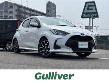 トヨタ ヤリス ハイブリッド Z 純正ナビ　バックカメラ　コーナーセンサー