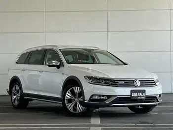 フォルクスワーゲン パサート オールトラック TDI 4モーション アドバンス 1オナ サンルーフ 9ナビ 衝突軽減