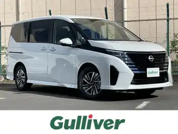 日産 セレナ e－パワー ハイウェイスター V 登録済未使用車 12型DAナビ 後席モニタ