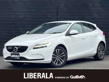 ボルボ Ｖ４０ T3 キネティック 半革 BLIS 純正ナビ バックカメラ ACC LKA