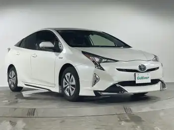 トヨタ プリウス Sセーフティプラス 純正ナビ 禁煙車 クルコン トヨタセーフ