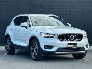 ボルボ ＸＣ４０ T4 AWD インスクリプション