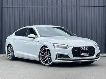 アウディ Ｓ５  4WD　マトリクスLED　純正ナビ　フルセグ