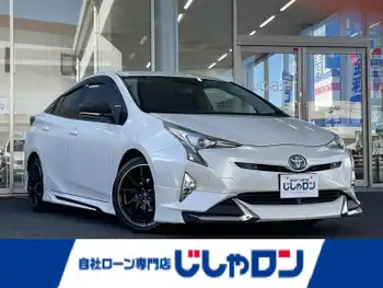 トヨタ プリウス Sセーフティプラス