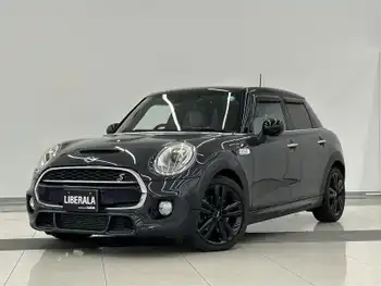 ＭＩＮＩ ミニ クーパー S JCW・PKG　レザーラウンジ/サテライグレー