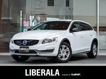 ボルボ Ｖ６０ クロスカントリー D4 SE